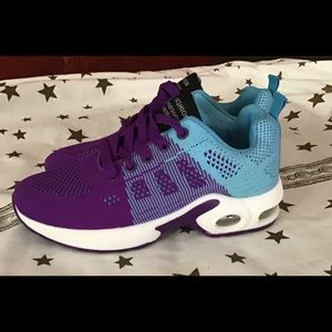 New Professional skateboard sneakers size 5